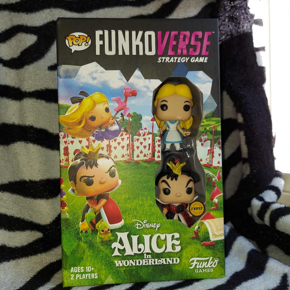 FUNKO POP! Limited Chase Edition, FUNKOVERSE Alice in Wonderland Strategy Game